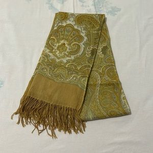 Pashmina scarf